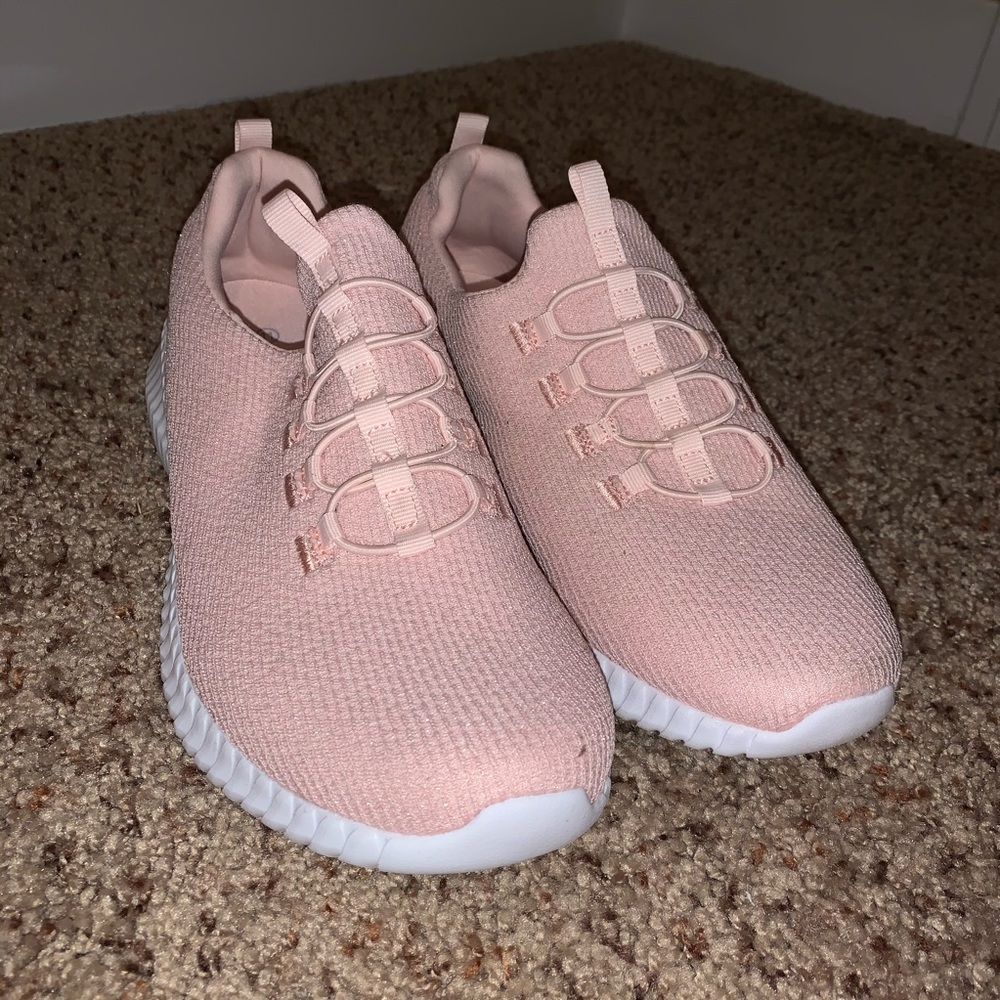 Sketchers Slip on sneakers